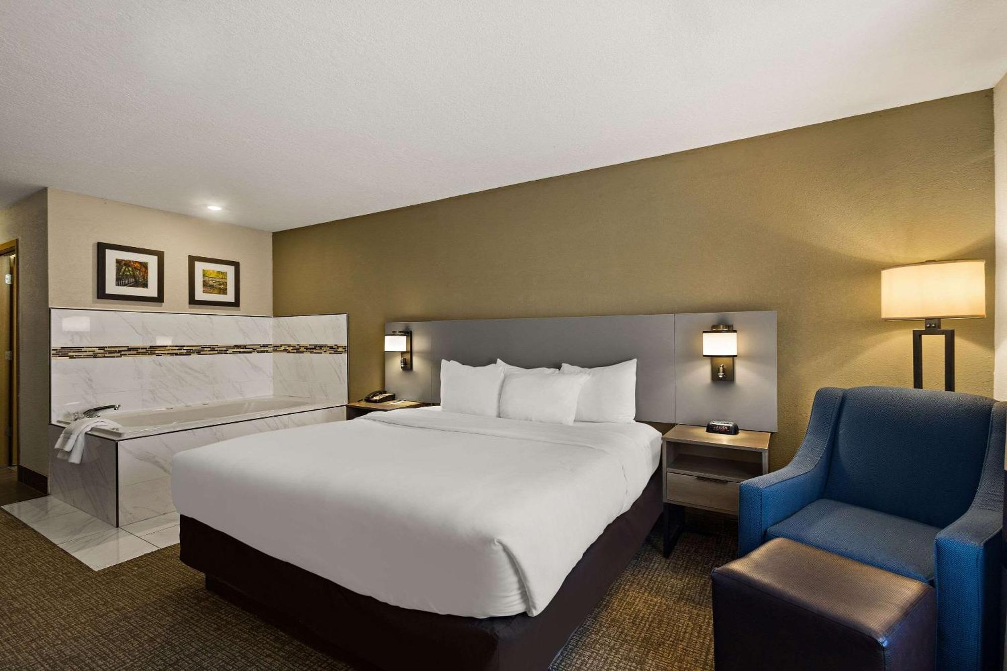 Comfort Inn Huntington Near University Bagian luar foto
