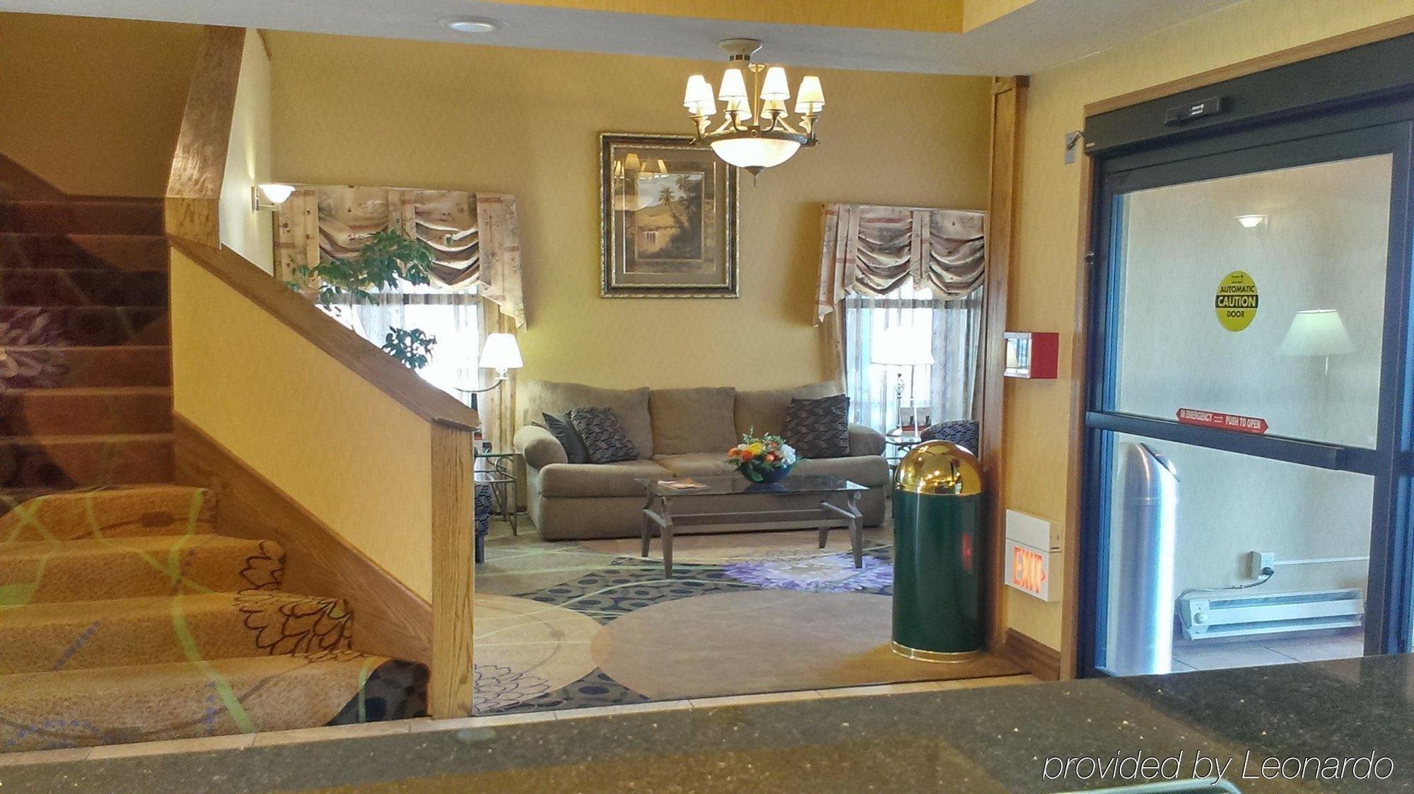 Comfort Inn Huntington Near University Bagian luar foto